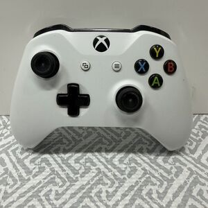 Official Microsoft Xbox One Wireless Controller Model 1708 White Tested/Working